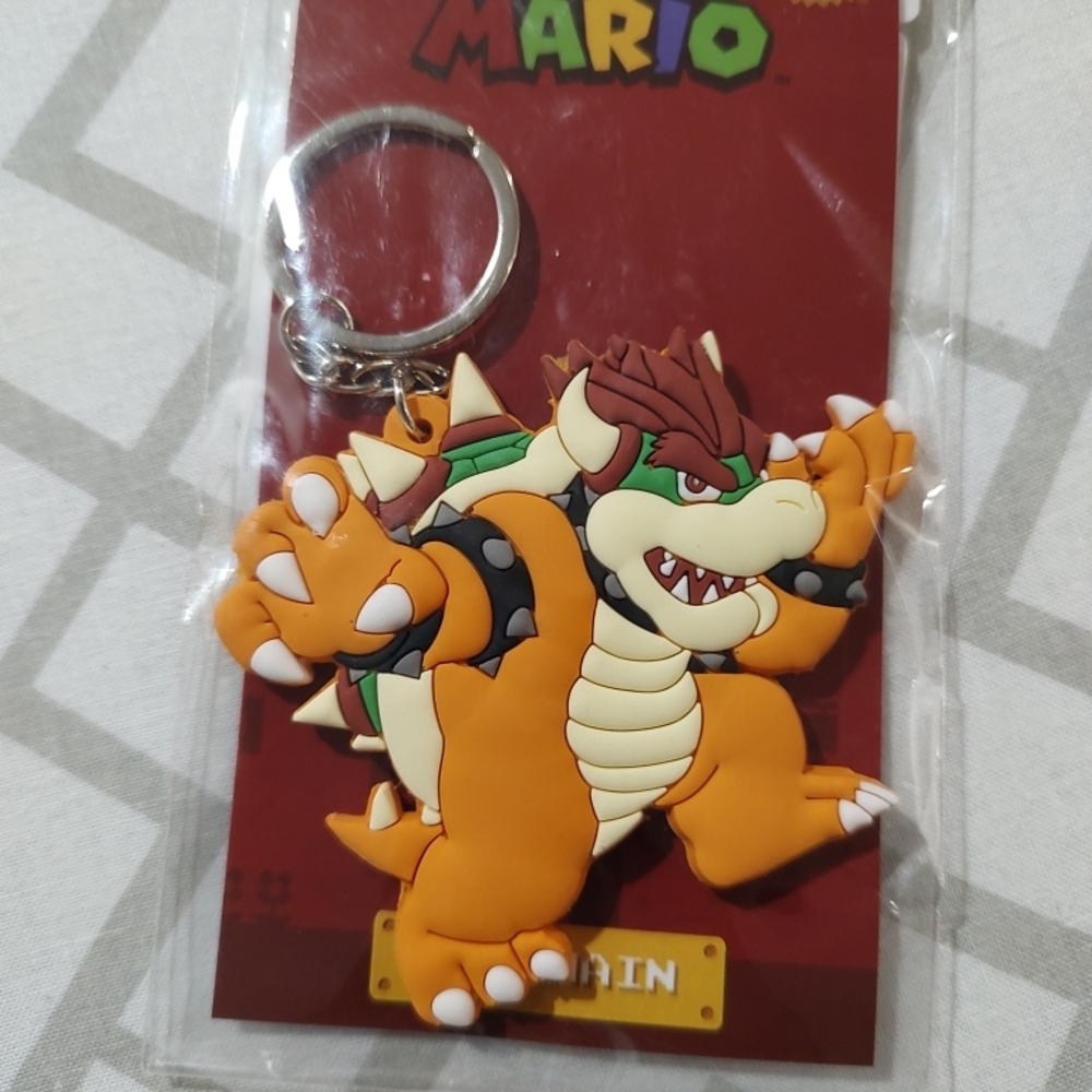 Super Mario Bowser Keychain